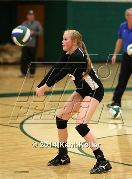 Thumbnail 3 in Rochester vs. Lake Orion photogallery.