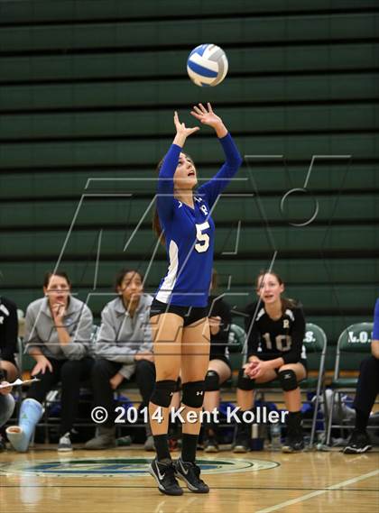 Thumbnail 3 in Rochester vs. Lake Orion photogallery.