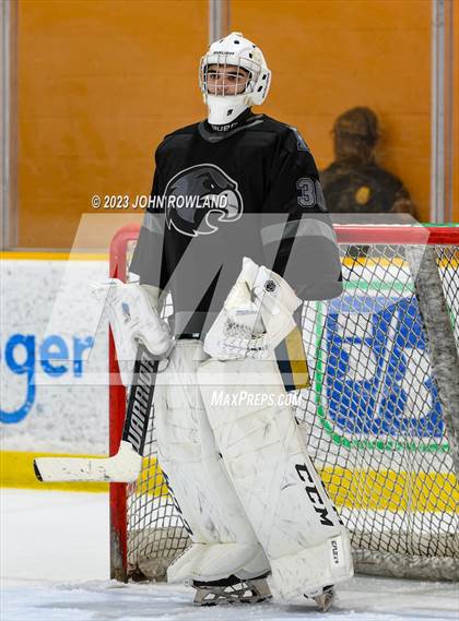 Thumbnail 2 in Mount Juliet vs Ravenwood photogallery.