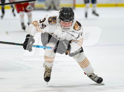 Thumbnail 3 in Mount Juliet vs Ravenwood photogallery.