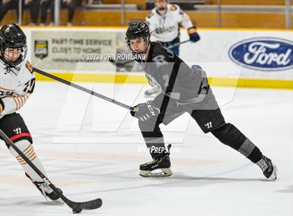 Thumbnail 3 in Mount Juliet vs Ravenwood photogallery.