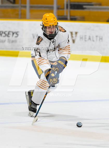 Thumbnail 2 in Mount Juliet vs Ravenwood photogallery.