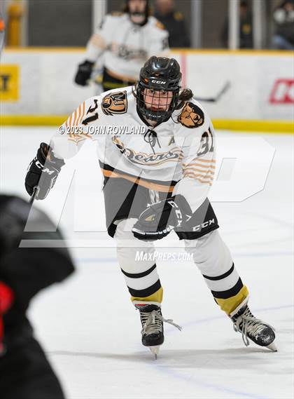 Thumbnail 2 in Mount Juliet vs Ravenwood photogallery.