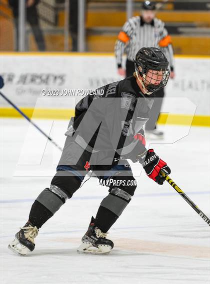 Thumbnail 3 in Mount Juliet vs Ravenwood photogallery.