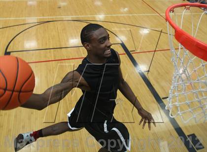 Thumbnail 3 in Iolani Classic Slam Dunk Contest  photogallery.