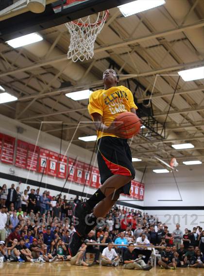 Thumbnail 3 in Iolani Classic Slam Dunk Contest  photogallery.