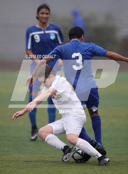 Thumbnail 1 in Head-Royce vs. Making Waves Academy (CIF NCS D2 Final) photogallery.