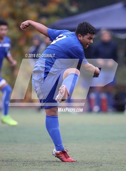 Thumbnail 2 in Head-Royce vs. Making Waves Academy (CIF NCS D2 Final) photogallery.
