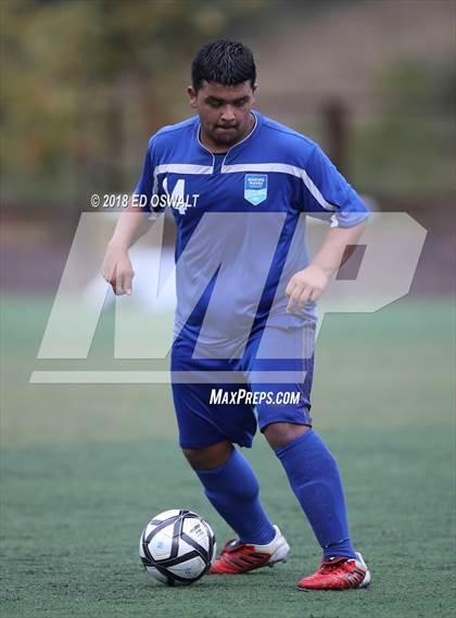 Thumbnail 2 in Head-Royce vs. Making Waves Academy (CIF NCS D2 Final) photogallery.