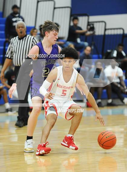Thumbnail 3 in Clear Brook vs. Timber Creek (McDonald's Texas Invitational) photogallery.