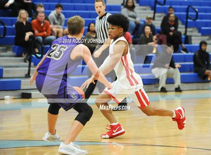 Thumbnail 3 in Clear Brook vs. Timber Creek (McDonald's Texas Invitational) photogallery.