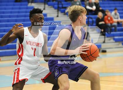 Thumbnail 1 in Clear Brook vs. Timber Creek (McDonald's Texas Invitational) photogallery.