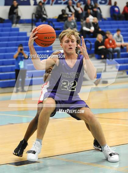 Thumbnail 3 in Clear Brook vs. Timber Creek (McDonald's Texas Invitational) photogallery.