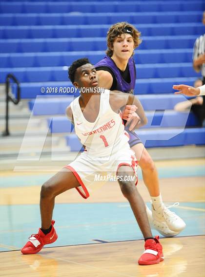 Thumbnail 2 in Clear Brook vs. Timber Creek (McDonald's Texas Invitational) photogallery.