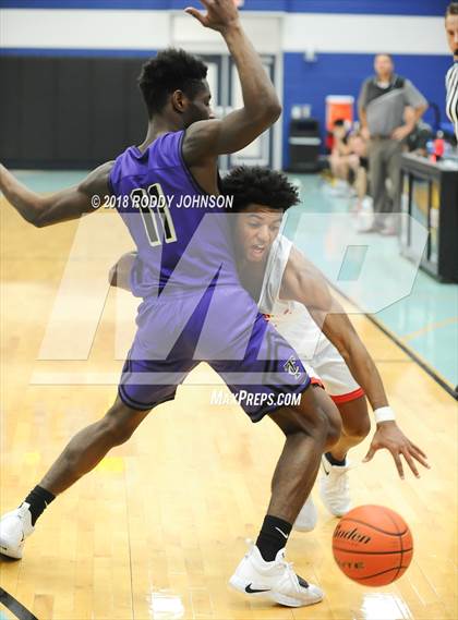 Thumbnail 1 in Clear Brook vs. Timber Creek (McDonald's Texas Invitational) photogallery.