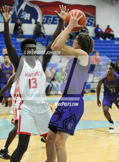 Thumbnail 2 in Clear Brook vs. Timber Creek (McDonald's Texas Invitational) photogallery.
