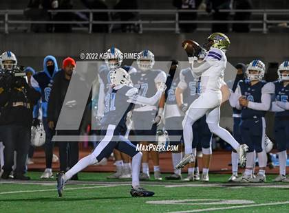 Thumbnail 1 in Cambridge vs. Cartersville (GHSA 5A Round 2 Playoff) photogallery.