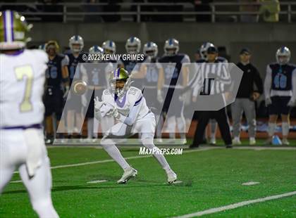 Thumbnail 1 in Cambridge vs. Cartersville (GHSA 5A Round 2 Playoff) photogallery.