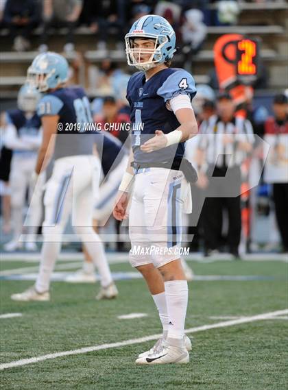 Thumbnail 3 in Serra vs. Corona del Mar (CIF State D1A Final) photogallery.