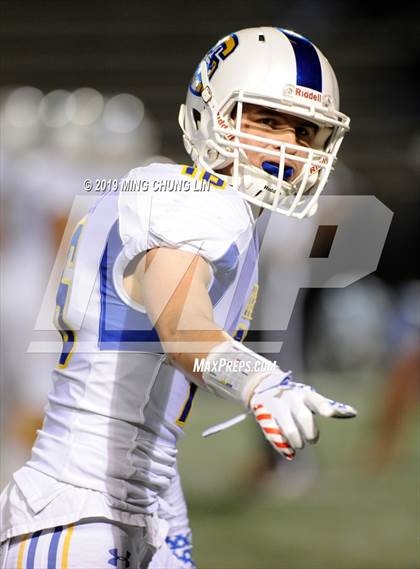Thumbnail 2 in Serra vs. Corona del Mar (CIF State D1A Final) photogallery.