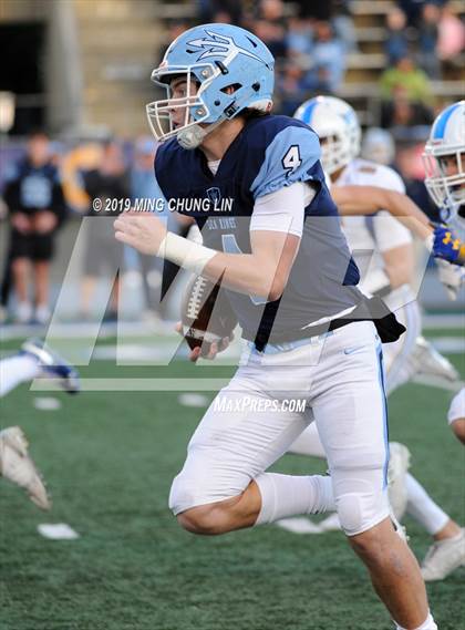Thumbnail 2 in Serra vs. Corona del Mar (CIF State D1A Final) photogallery.