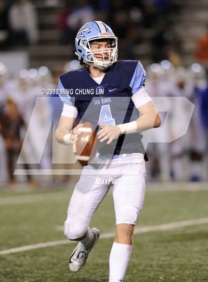 Thumbnail 3 in Serra vs. Corona del Mar (CIF State D1A Final) photogallery.