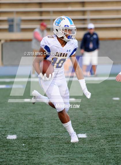 Thumbnail 3 in Serra vs. Corona del Mar (CIF State D1A Final) photogallery.