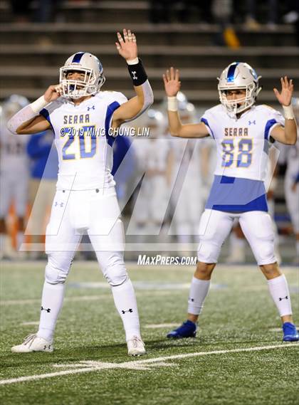 Thumbnail 2 in Serra vs. Corona del Mar (CIF State D1A Final) photogallery.