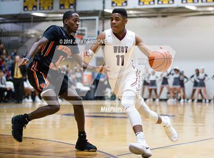 Thumbnail 3 in Belleville West vs. Webster Groves photogallery.