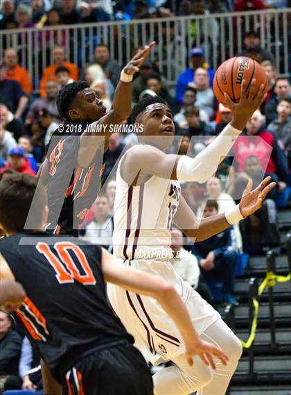 Thumbnail 1 in Belleville West vs. Webster Groves photogallery.