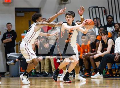 Thumbnail 3 in Belleville West vs. Webster Groves photogallery.