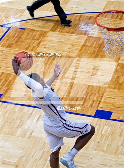 Thumbnail 1 in Belleville West vs. Webster Groves photogallery.