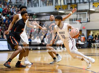 Thumbnail 1 in Belleville West vs. Webster Groves photogallery.