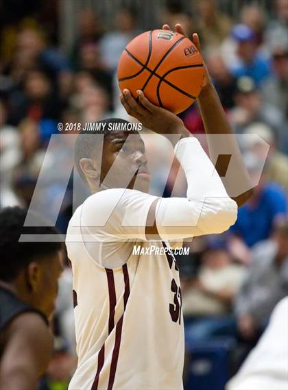 Thumbnail 2 in Belleville West vs. Webster Groves photogallery.