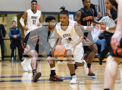 Thumbnail 1 in Belleville West vs. Webster Groves photogallery.