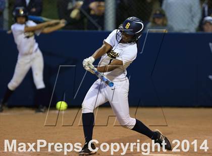 Thumbnail 2 in Carlsbad vs. Bonita Vista (CIF-SDS Open Division Final) photogallery.
