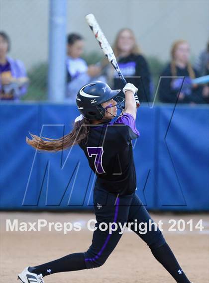 Thumbnail 3 in Carlsbad vs. Bonita Vista (CIF-SDS Open Division Final) photogallery.