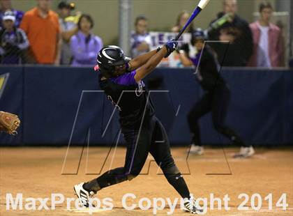 Thumbnail 1 in Carlsbad vs. Bonita Vista (CIF-SDS Open Division Final) photogallery.