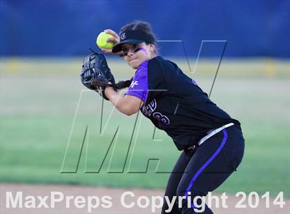 Thumbnail 1 in Carlsbad vs. Bonita Vista (CIF-SDS Open Division Final) photogallery.