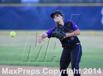 Thumbnail 2 in Carlsbad vs. Bonita Vista (CIF-SDS Open Division Final) photogallery.