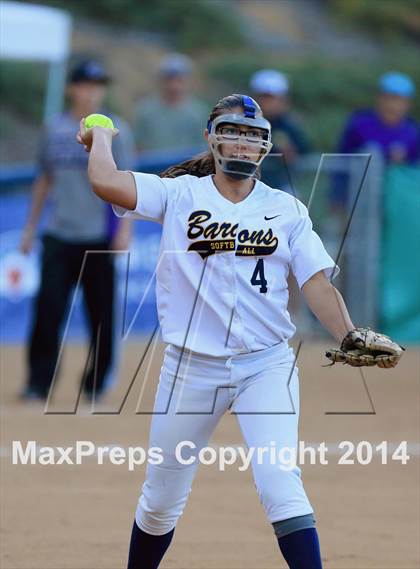 Thumbnail 2 in Carlsbad vs. Bonita Vista (CIF-SDS Open Division Final) photogallery.