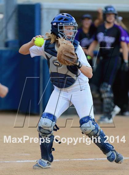 Thumbnail 1 in Carlsbad vs. Bonita Vista (CIF-SDS Open Division Final) photogallery.