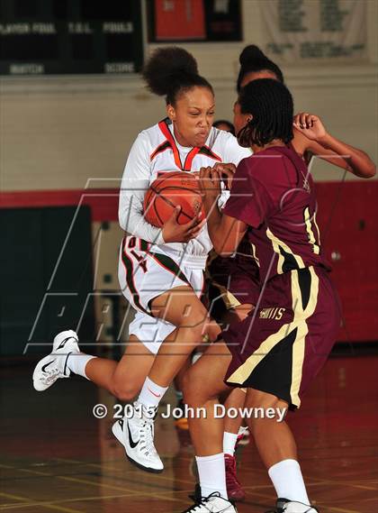 Thumbnail 1 in Adelanto @ Poly (Lady Bears Holiday Classic) photogallery.