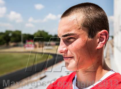 Thumbnail 2 in Cole Henderson (Reebok Dynamic Athlete) photogallery.