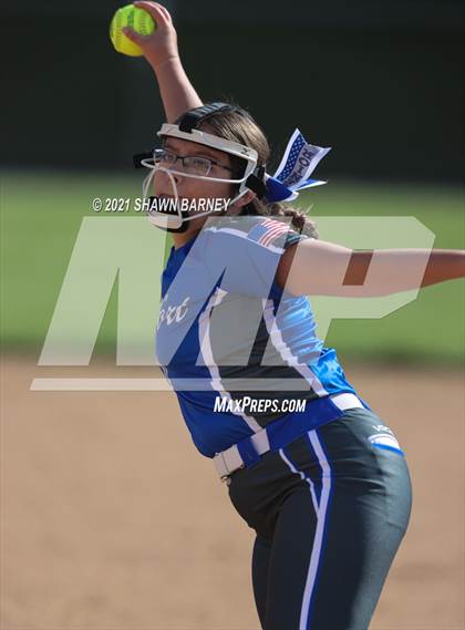 Thumbnail 3 in Frankfort @ Western Boone photogallery.