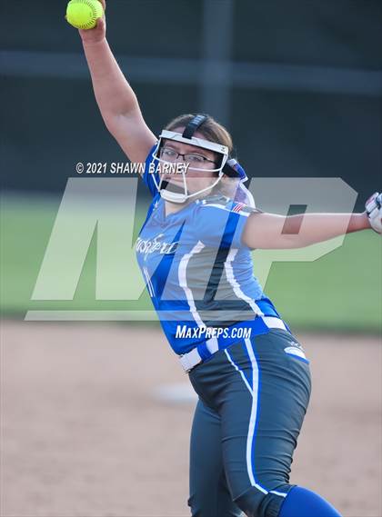 Thumbnail 3 in Frankfort @ Western Boone photogallery.
