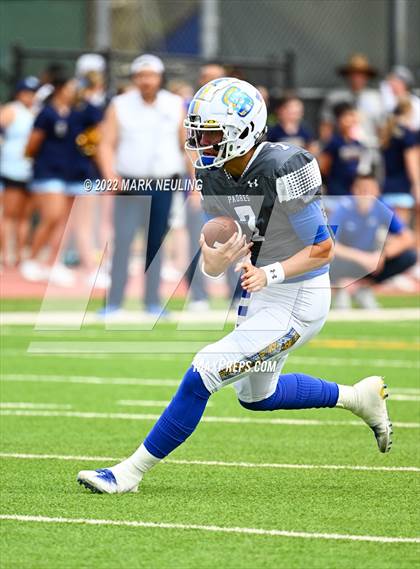 Thumbnail 3 in Central Catholic @ Serra photogallery.