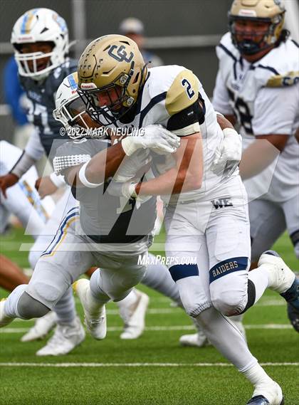 Thumbnail 2 in Central Catholic @ Serra photogallery.