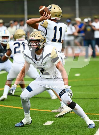 Thumbnail 1 in Central Catholic @ Serra photogallery.