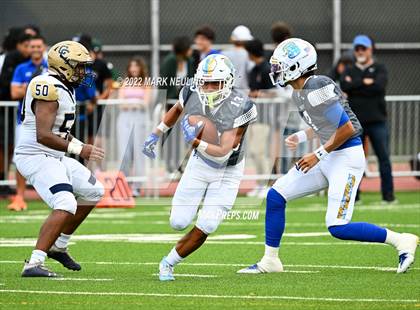 Thumbnail 2 in Central Catholic @ Serra photogallery.